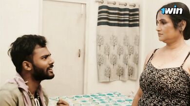 Dívka s velkými prsy šuká s cizincem