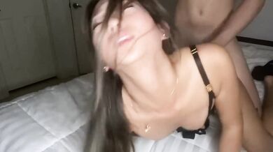 Asijská kočka šuká zezadu