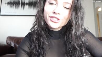 Christy Berrie se udělala bez dovolení a teď ji čeká trest