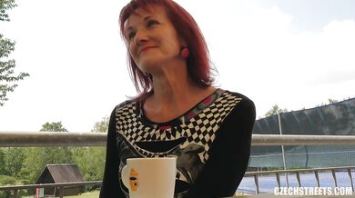 Czech Streets 111 - Mature zrzka šuká za rychlý prachy