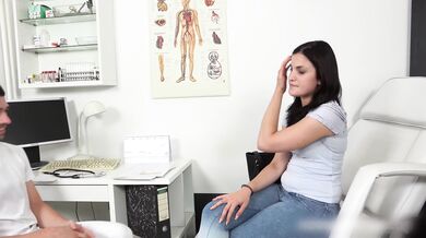 Kizzy Sixx předvádí svůj velký zadek a ohromuje mě