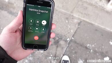 Martina se na Snapchatu chová nezbedně