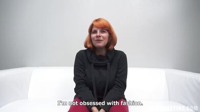 Lola Fauve tvrdě šuká a nechá se vystříkat