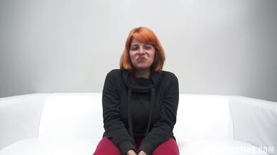 Lola Fauve tvrdě šuká a nechá se vystříkat