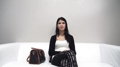 Lady Dee šuká na castingu, když jí bylo 18