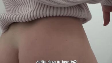 Sarah Kay miluje peníze