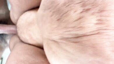 Prsatá plnoštíhlá MILF blondýnka je tvrdě ošukána v POV