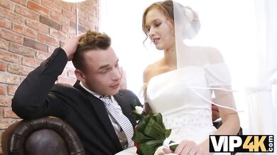Stacy Cruz jako nevěsta šuká s cizincem za peníze