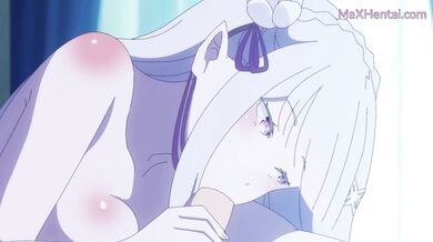 Prsatá stříbrovlasá elfka Emilia jezdí a kouří v necenzurovaném hentai