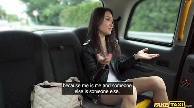 Faketaxi se sexy MILF Kristina Grace