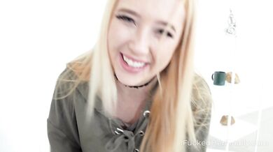 Čech ošuká sexy blond kundičku Samantha Rone
