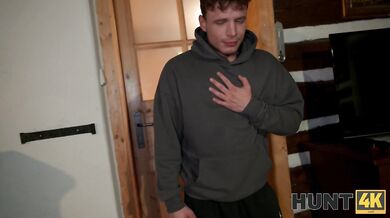 Vánoční šukačka s teen kundičkou Sandy Morrison