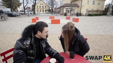 Veronica Leal a Olivia Sparkle si to rozdají ve trojce s pořádným ptákem