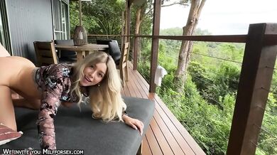 Šukání na dovolené s prdelatou blond přítelkyní