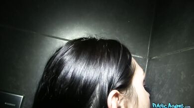 Dlouhá Public Agent porno kompilace