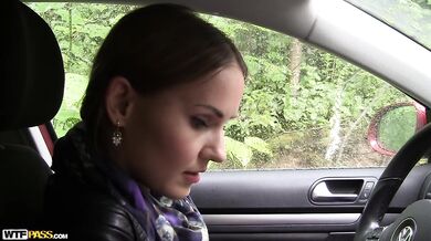 Sabina Moore odmění svého zachránce