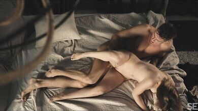 Žhavý romantický sex se sexy brunetkou Lily Blossom