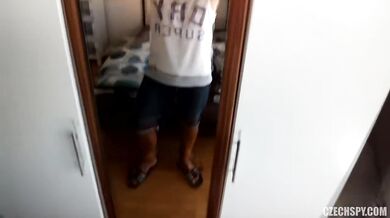 Skupinová šukačka u jezera