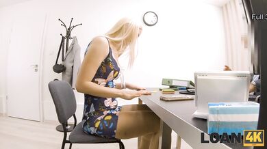 Blond kurva udělá pro prachy cokoli