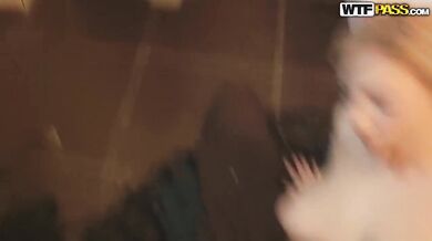 Šukání s krásnou blondýnkou z ulice Nathaly Cherie