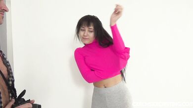 Tmavovláska Sandra Zee na Czech Sex Castingu