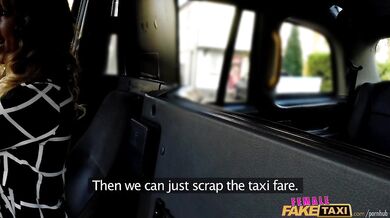 Tvrdé péro pro prsatou MILF taxikářku