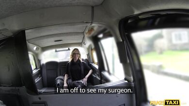 MILF si užije s pořádným ptákem ve FakeTaxi