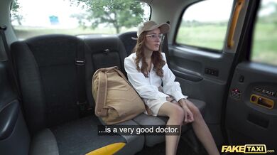 Studentka medicíny si přivydělá prachy za sex v autě
