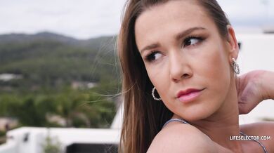 Alexis Crystal sdílí s kamarádkou pořádně tvrdého ptáka