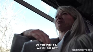 Šukání s chtivou českou MILFkou v autobuse