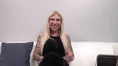 Zralá blondýna Irena si nechá ojet anál na českém castingu