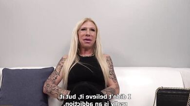 Zralá blondýna Irena si nechá ojet anál na českém castingu